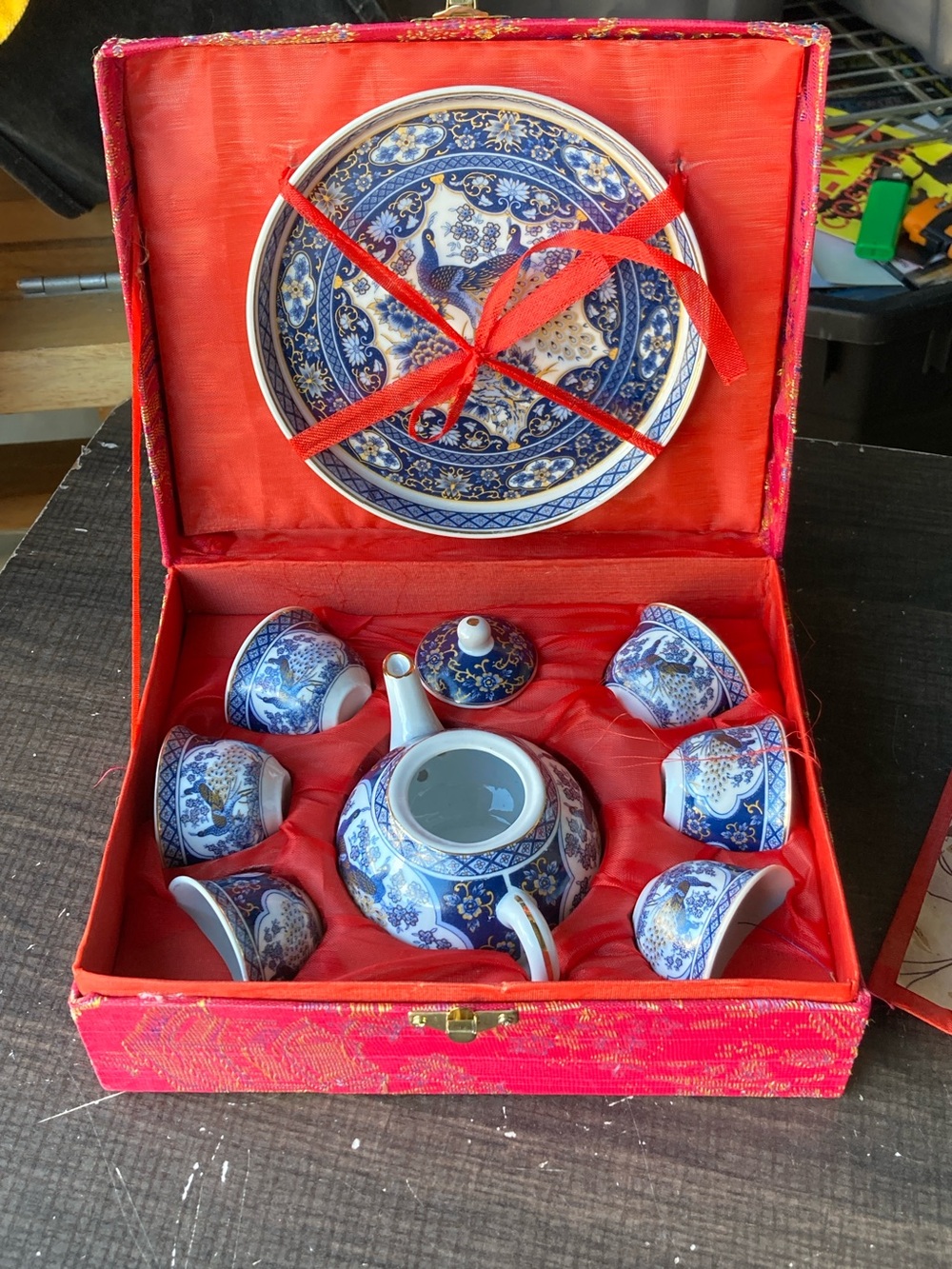 Blue and White Porcelain Tea Set - Traditional Ceramic Teapot with Cups